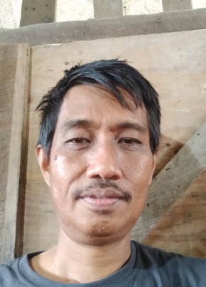 Tomas Tapparan, 54, Singapore, Singapore