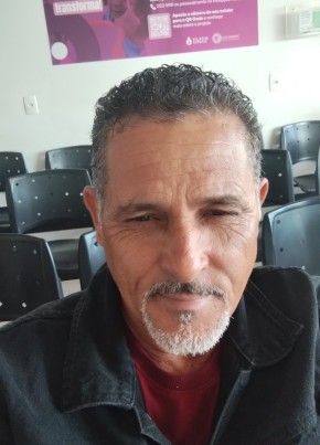 Val из Buíque 55 лет