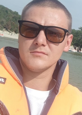 Артём из Подольска 33 года