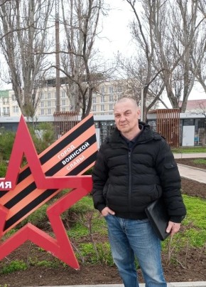 Павел из Феодосии 49 лет
