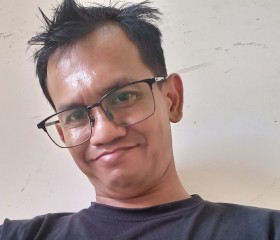 Dimaz, 37, Jambi City