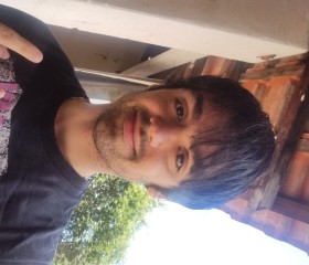 Gui, 18, Americana