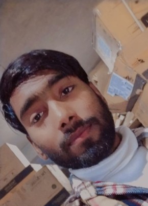 Akash, 21, India, Agra