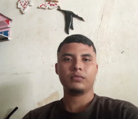 Alay, 20, Bogota