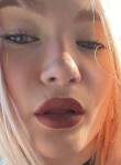 Vika, 24, Saint Petersburg