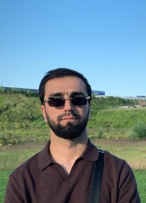 Амир из Москвы 25 лет