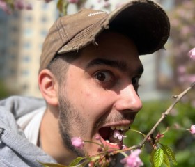 Matvey Tikhomirov, 20, Moscow