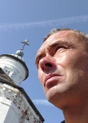 Роман из Петрозаводска 46 лет