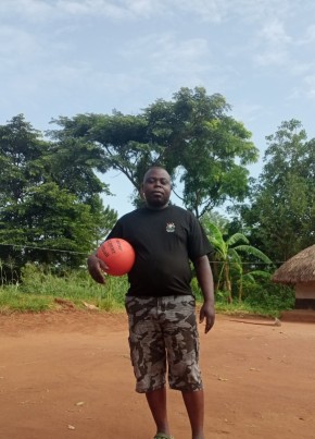 Solomon, 33, Uganda, Kampala