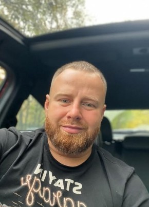 Максим из Магадана 46 лет