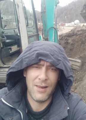 Максим, 43, Россия, Дальнегорск
