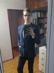 Yuriy, 18  , Pervouralsk