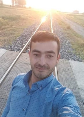 Murat, 21, Türkiye Cumhuriyeti, İhsaniye (Afyonkarahisar)