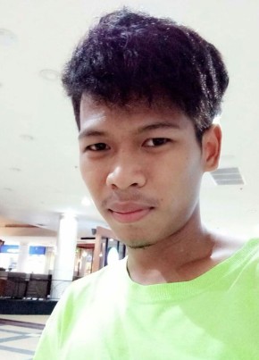 พี่ปุ้ยสายเปยร์, 21, ราชอาณาจักรไทย, นครหลวง
