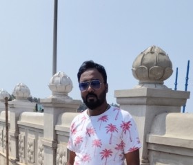 King, 38, Ichalkaranji