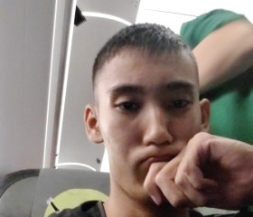Damir, 20, Omsk
