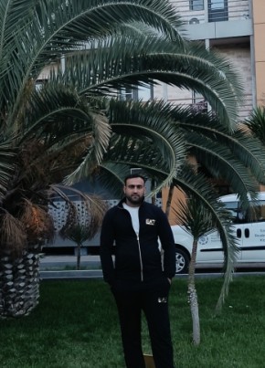 Qara, 30, Azerbaijan, Baku