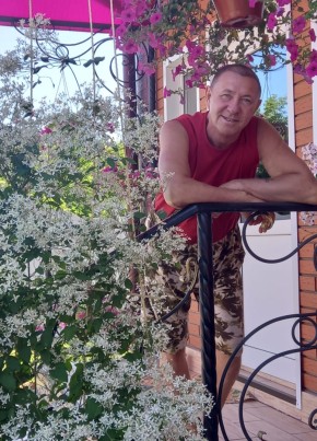Юрий, 60, Россия, Курган