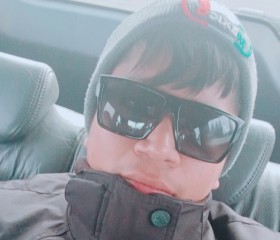 Alan, 19, New York City