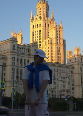 Эмин из Москвы 18 лет
