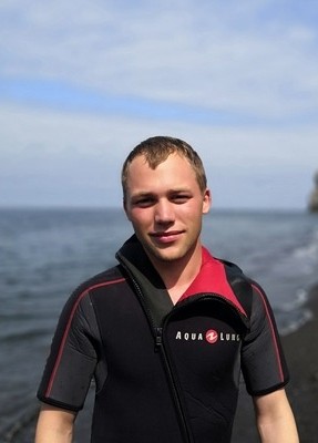 Александр, 29, Россия, Томари