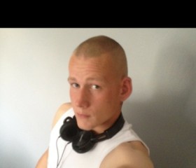 chris, 32, Porthcawl