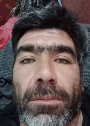 İrfan Ormangören, 26, Türkiye Cumhuriyeti, İstanbul