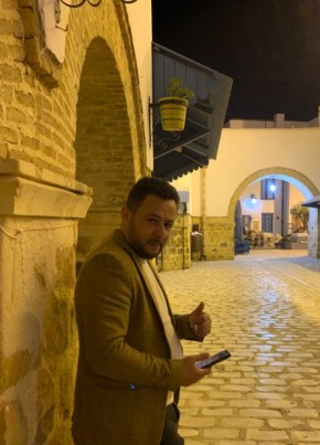 Adel Wael из Algiers 44 года