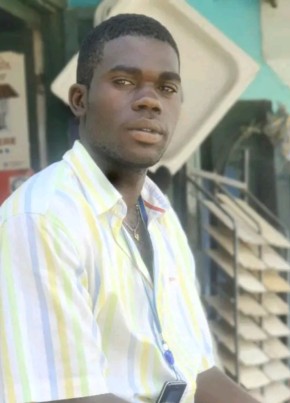 SHARIF FINO, 23, Uganda, Mbale
