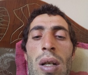 Shamil, 29, Khasavyurt