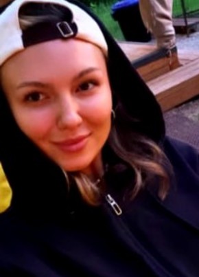Ангелина Жданова из Курска 32 года
