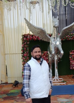 Ravi, 40, India, Delhi