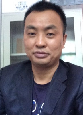 舒铭, 49, 中华人民共和国, 重庆市
