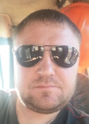 Антон из Находки 41 год