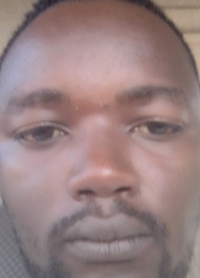 Francis mugwe, 31, Kenya, Nairobi
