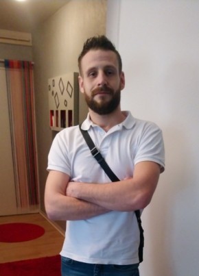 Laurent, 22, République Française, Saint-Rémy-lès-Chevreuse