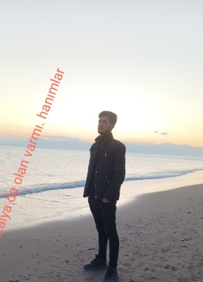 Hasan, 23, Türkiye Cumhuriyeti, Suruç