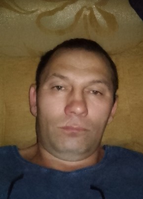 Рома из Самары 47 лет