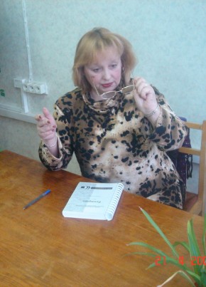 Елена, 73, Россия, Санкт-Петербург