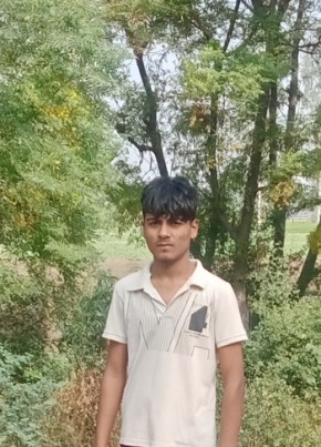 Jatin bhai, 18, India, Safidon