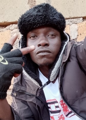 Toven из Nairobi 24 года
