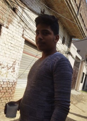 Khuram, 21, پاکستان, فیصل آباد