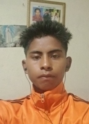 Hep tympuin, 18, India, Nongstoin