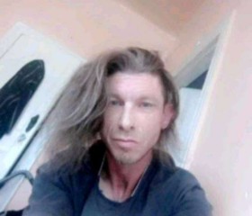 Scotty, 46, Launceston