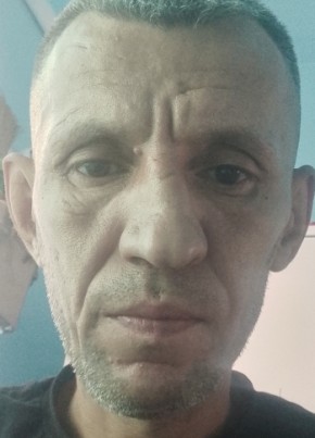 Роман из Москвы 44 года