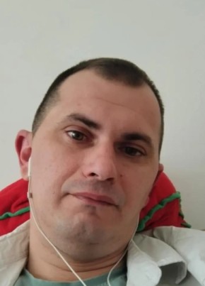 Marius, 19, Romania, Cluj-Napoca