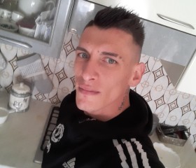 Emanuele, 36, Piazza Armerina
