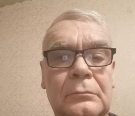 Yuriy, 69, Sevastopol