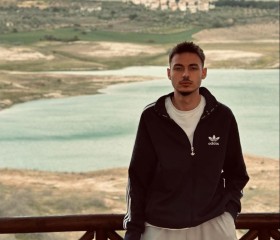 Demir, 19, Iskenderun