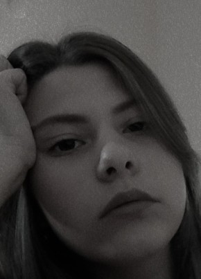 Ксения, 21, Россия, Барнаул